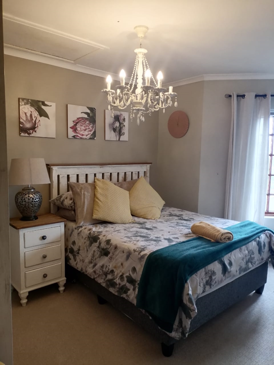 4 Bedroom Property for Sale in Rome Glen Western Cape